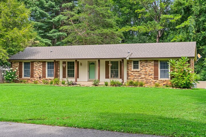 Property Photo:  2172 Allendale Dr  TN 37043 