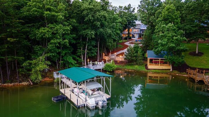 Property Photo:  236 S Watts Place  GA 30512 