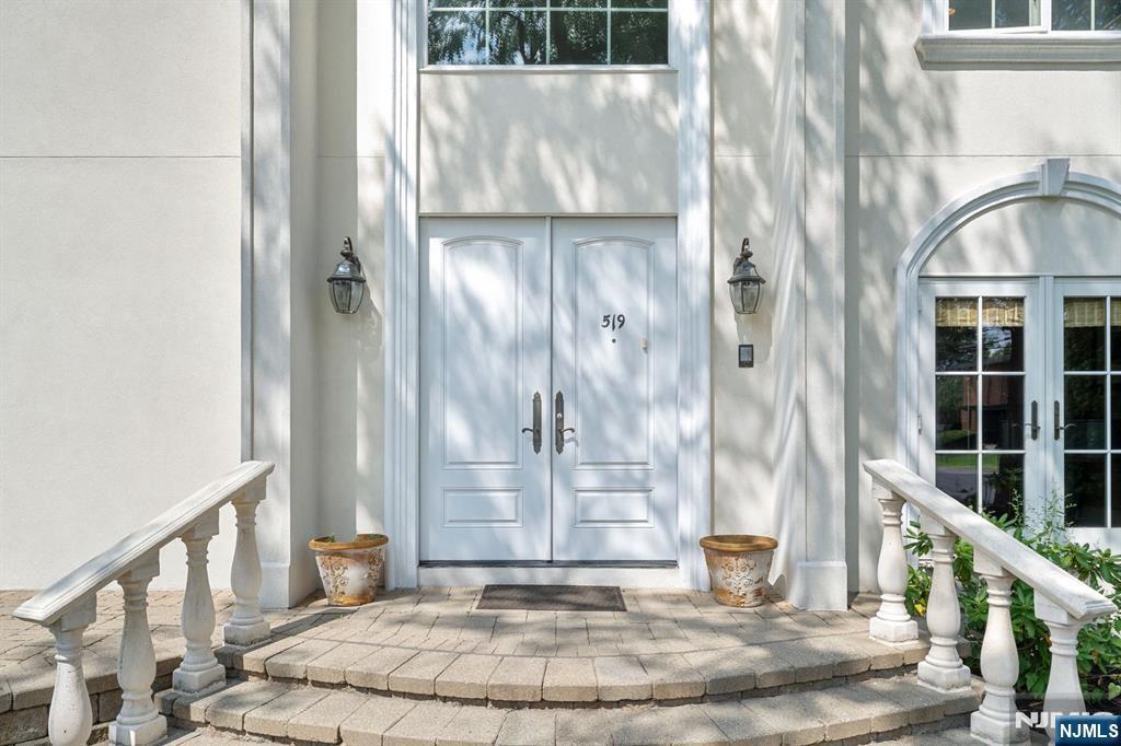 Property Photo:  519 E Palisade Avenue  NJ 07632 