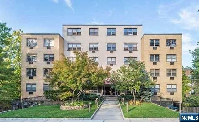 Property Photo: 300 Lookout Avenue C4 NJ 07601