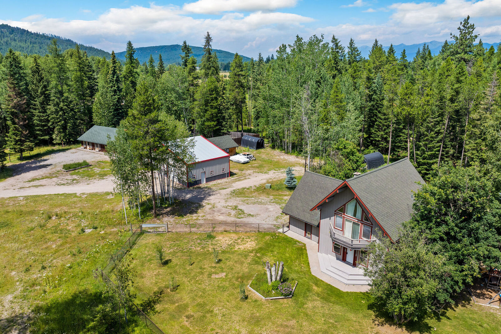 Property Photo: 30580 Cayuse Lane MT 59911