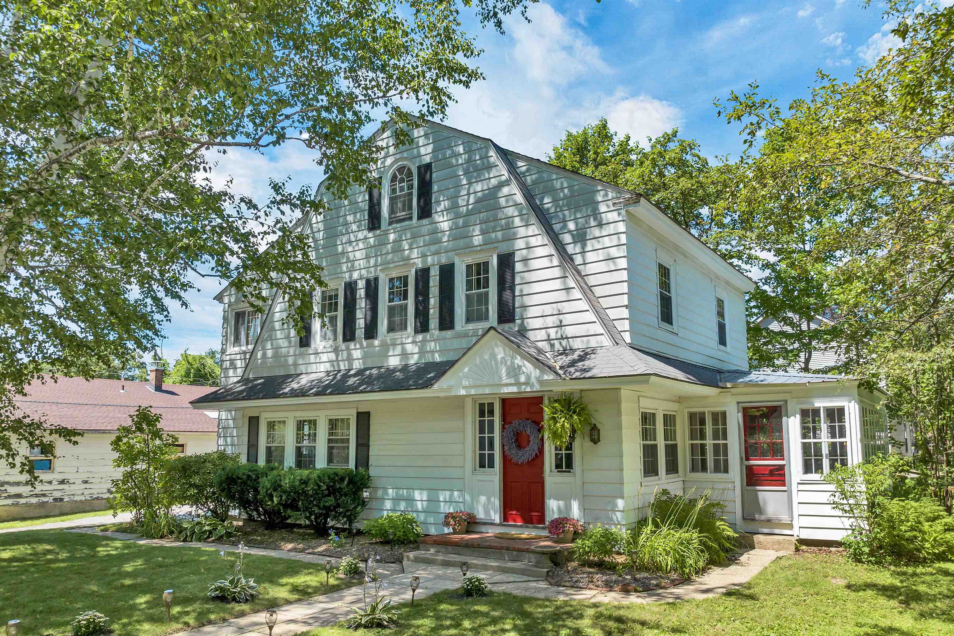 Property Photo:  8 Garland Street  NH 03264 