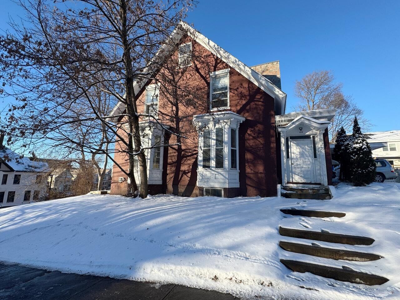 Property Photo: 194 Maple Street VT 05401