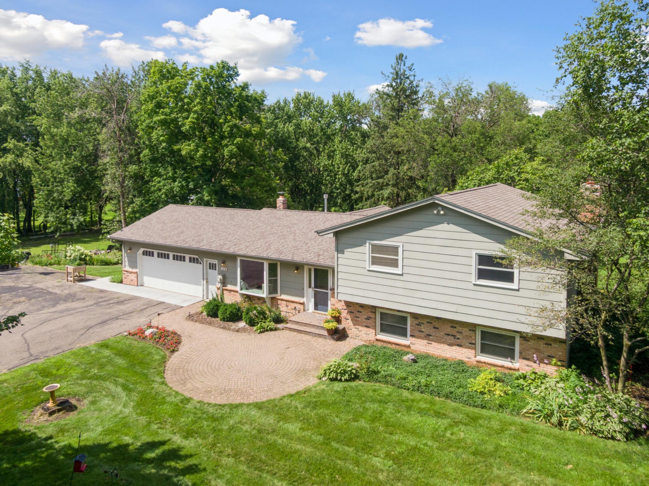 Property Photo: 11030 County Road 17 SE MN 55328