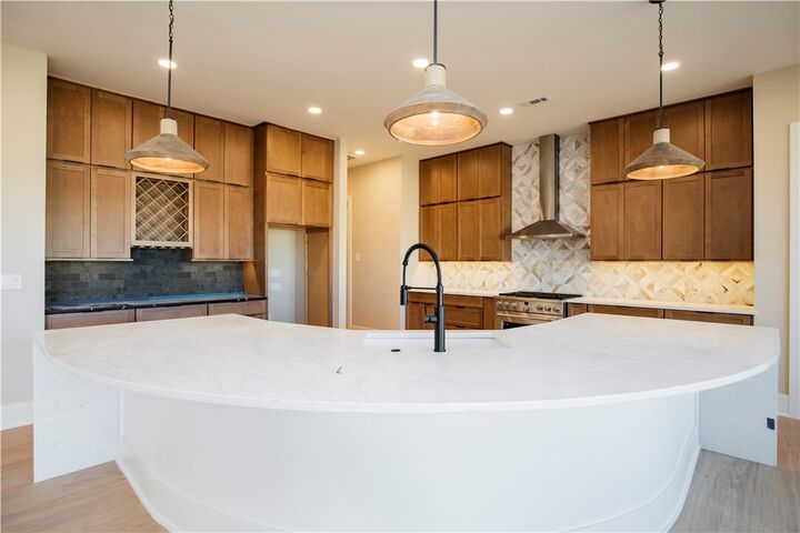 Property Photo: 3900 SW Limelight Lane AR 72713