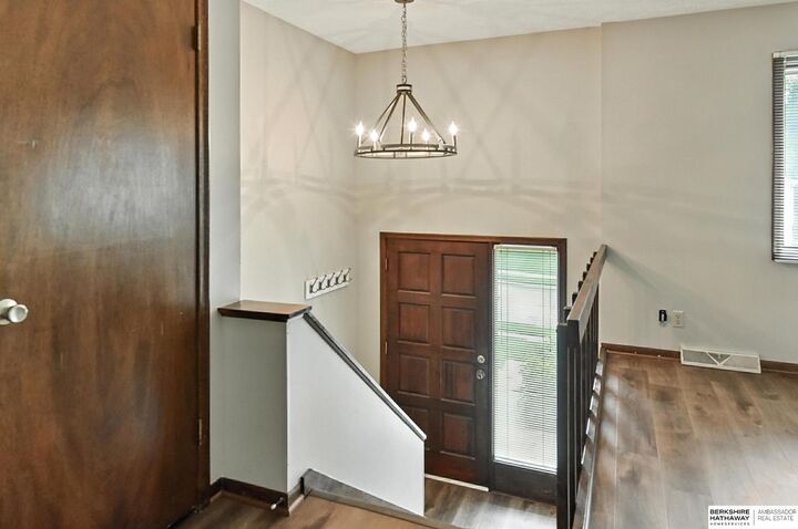 Property Photo: 10828 Oakbrook Circle NE 68154