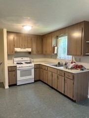Property Photo: 62 Hoover Rd 1 MA 02081