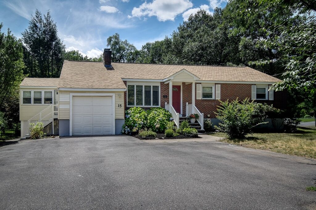 Property Photo:  15 Clearview Drive  MA 01701 