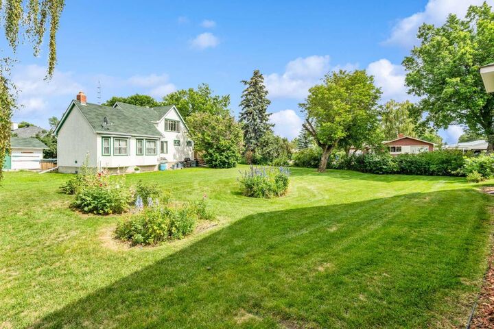 2506 19 Street  Nanton AB T0L 1R0 photo