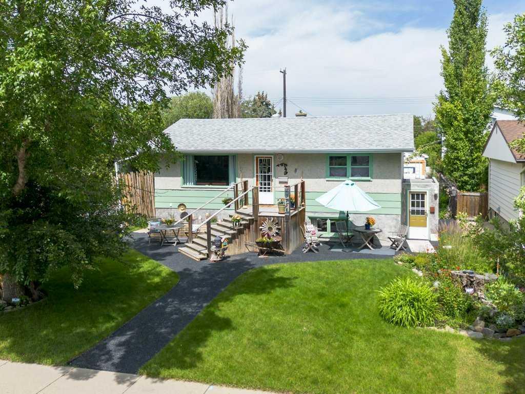 Property Photo: 3734 46 Street AB T4N 1L6