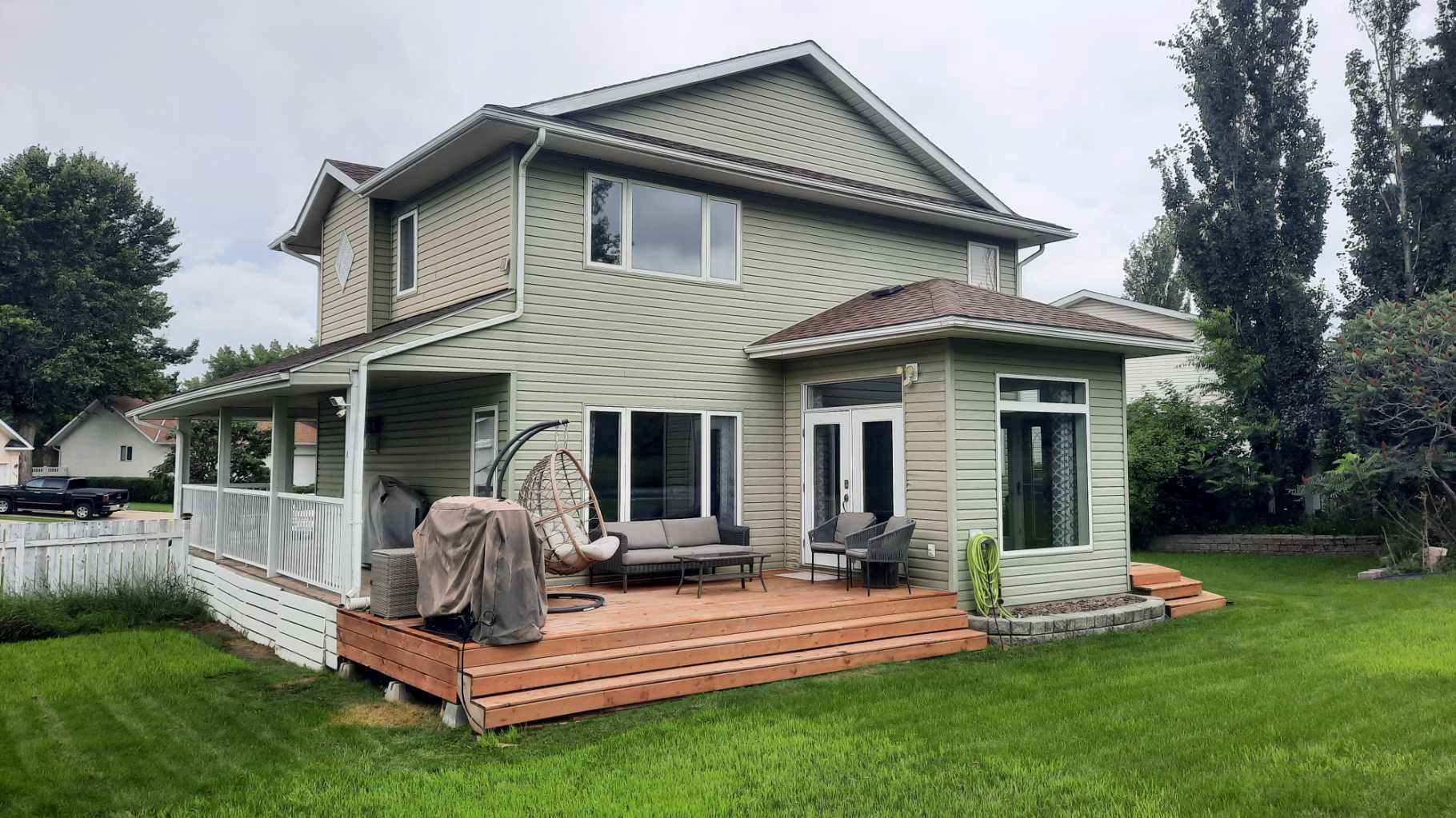 1140 Newcastle Road  Drumheller AB T0J 0Y2 photo