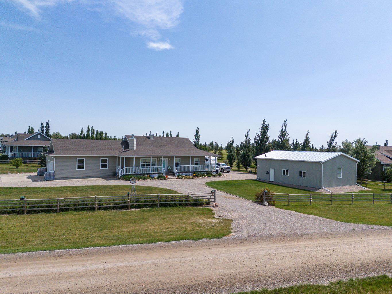 Property Photo:  840 Dufferin Street  AB T0L 1A0 