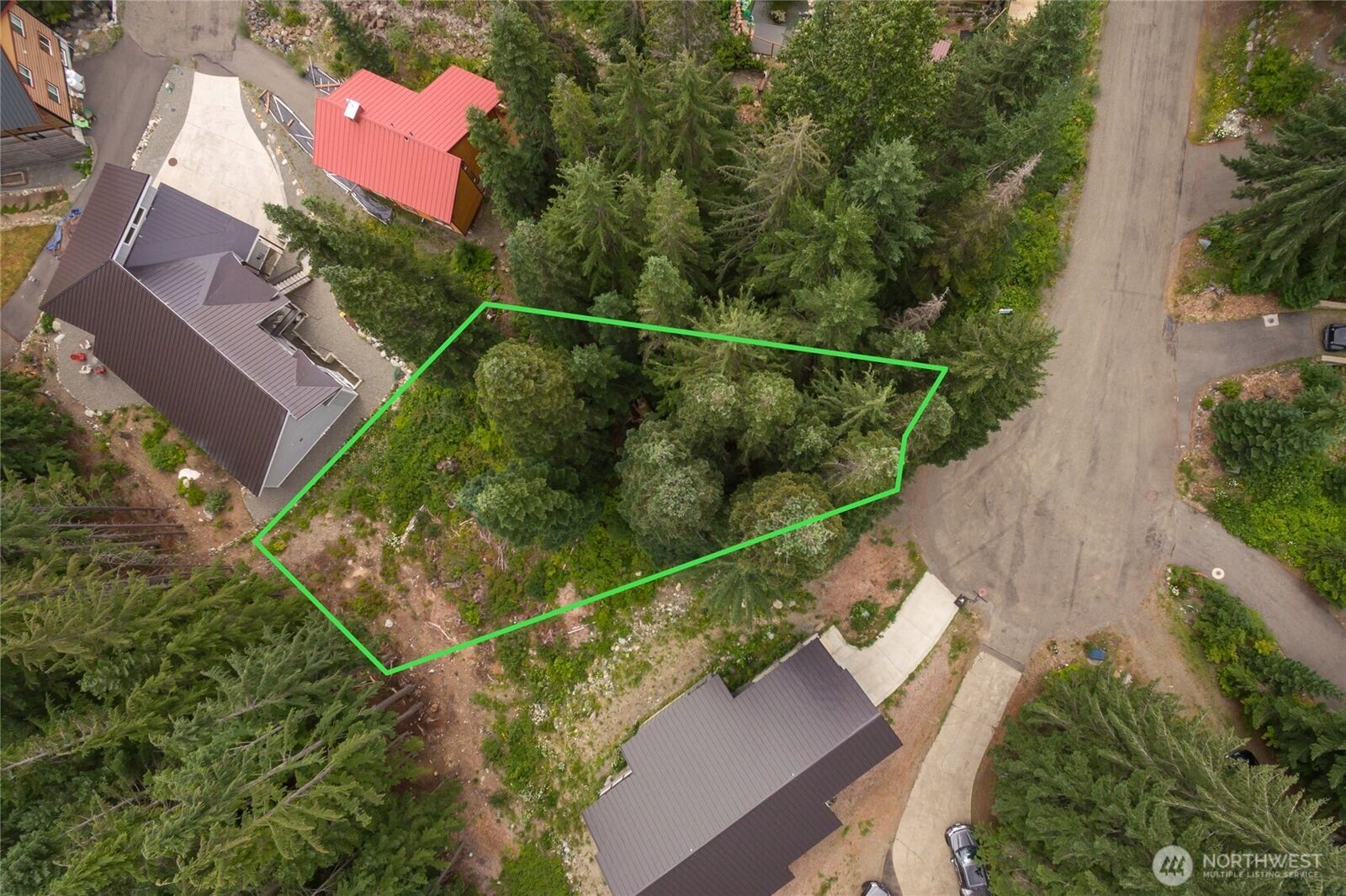 Property Photo:  14  Arlberg Place  WA 98068 