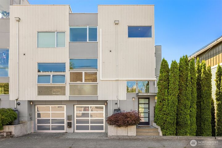 Property Photo: 3512 S Edmunds Street WA 98118