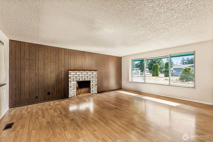 Property Photo:  14801  25th Avenue Ct E  WA 98445 