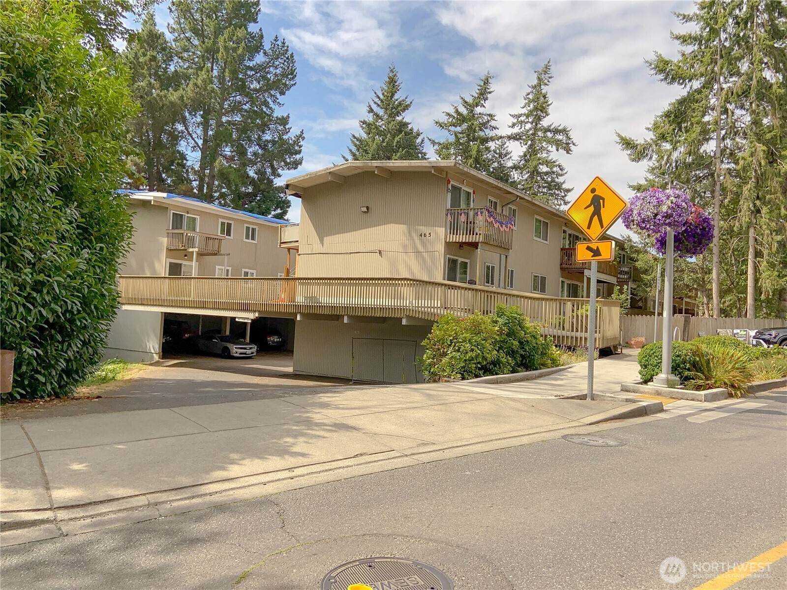 Property Photo: 465 Winslow Way E 210 WA 98110