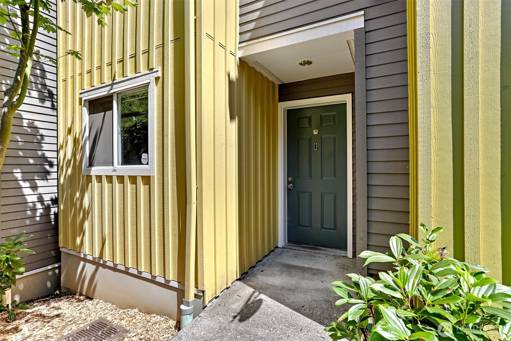Property Photo:  1544  Cherrylane Avenue S  WA 98144 