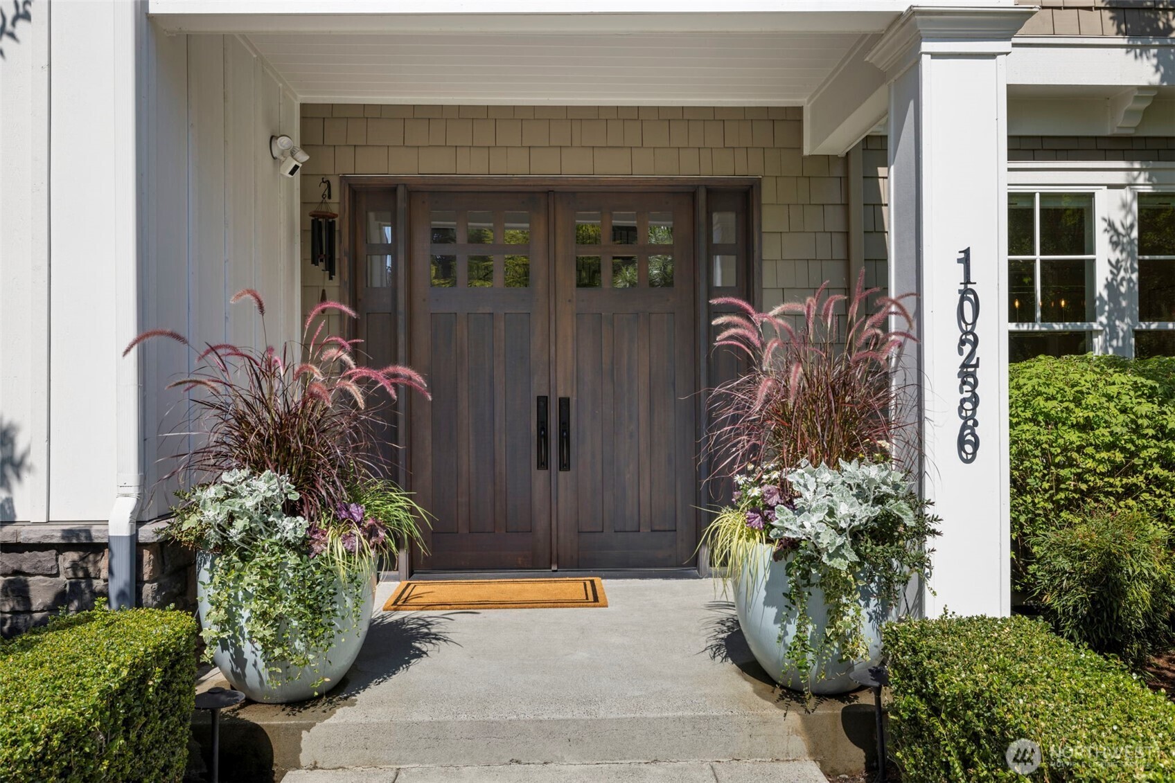 Property Photo:  10236  Kaylen Place SE  WA 98004 