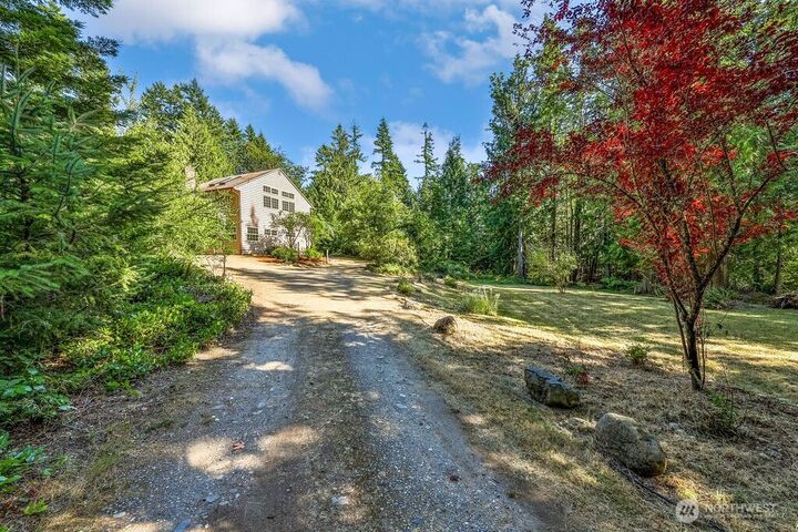 Property Photo:  13420  252nd Avenue SE  WA 98027 