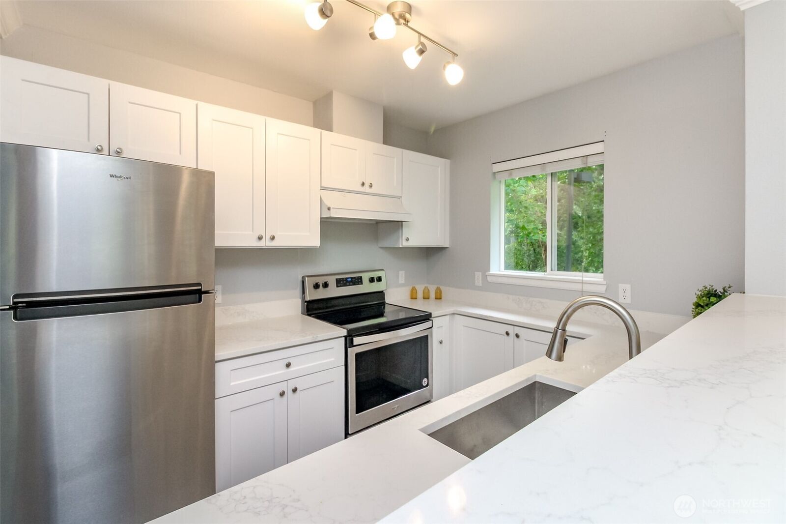 Property Photo:  33020  10th Avenue SW A301  WA 98023