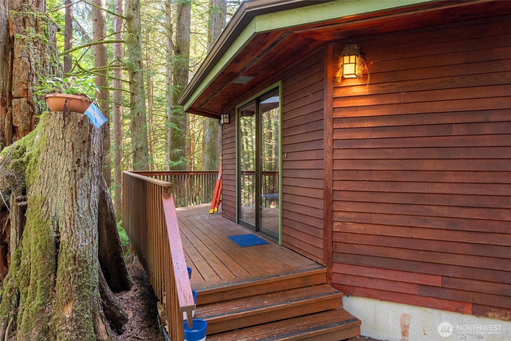 Property Photo:  3  Huckleberry Court B  WA 98229 