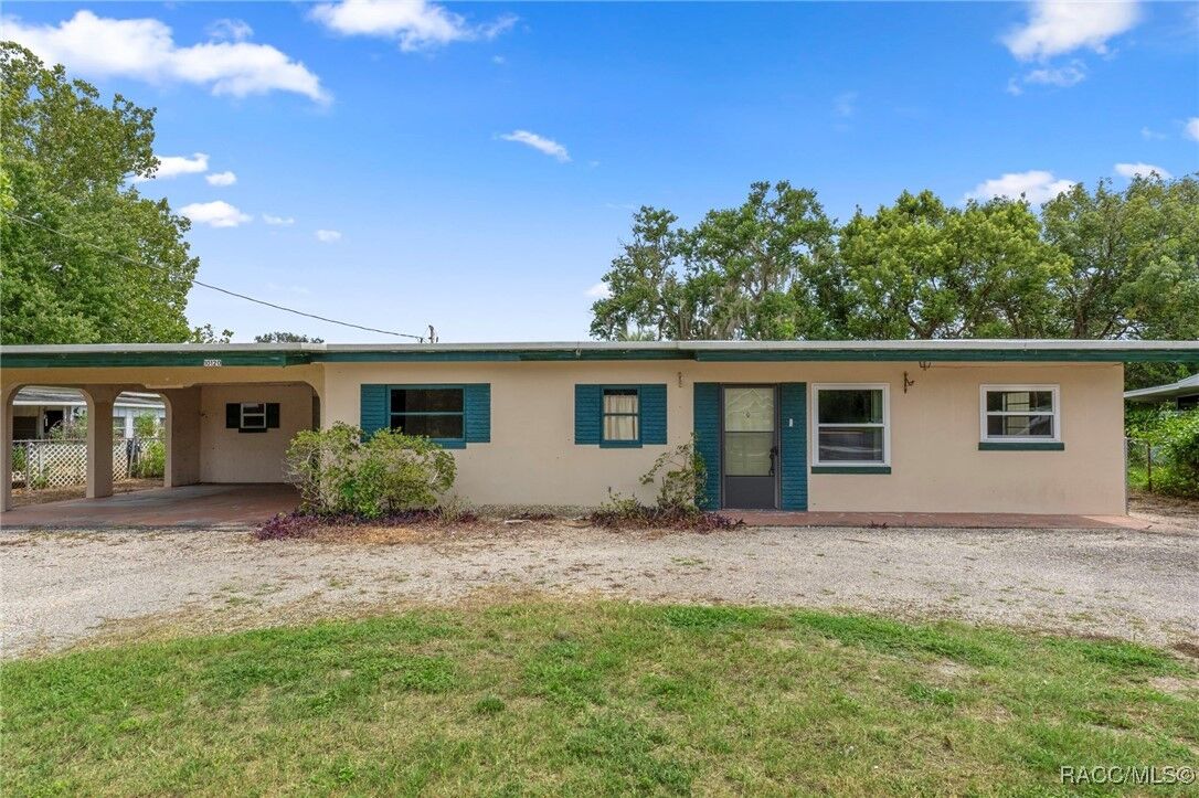 Property Photo: 10120 E Gulf To Lake Highway FL 34450