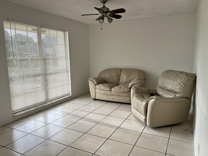 Property Photo:  1174 The 12th Fairway 1174  FL 33414 