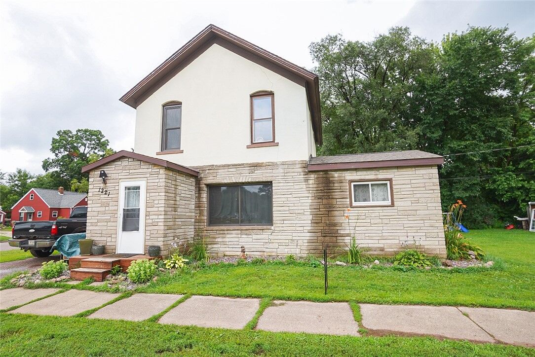 Property Photo: 1221 Wheaton Street WI 54729