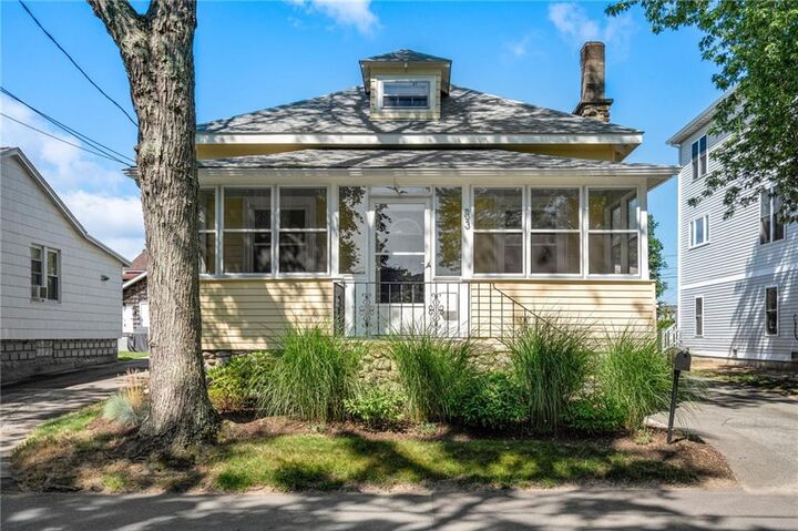 83 Spring Avenue  Barrington RI 02806 photo