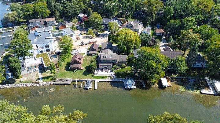 Property Photo:  5128 Spring Court  WI 53705