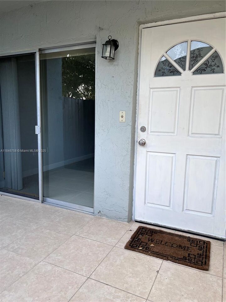 15400 SW 81st Cir Ln 109  Miami FL 33193 photo