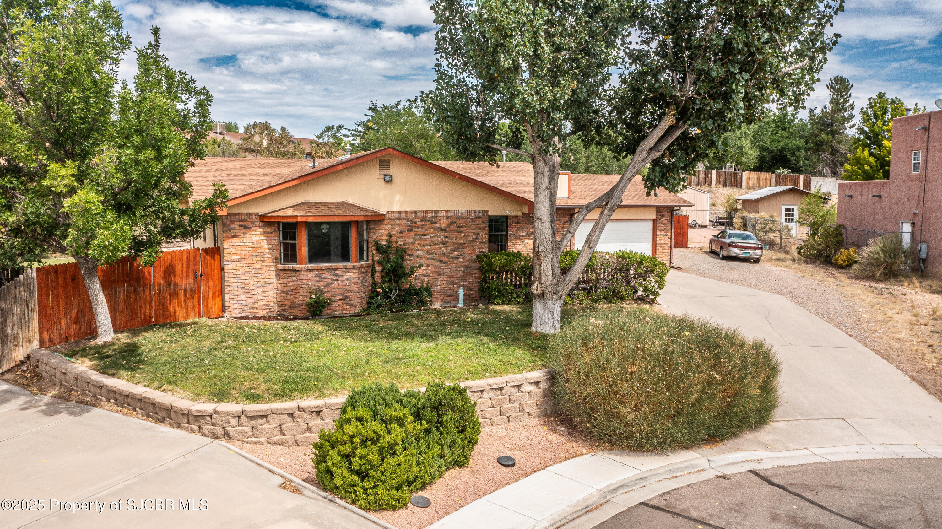 Property Photo: 1304 E 33rd Street NM 87401