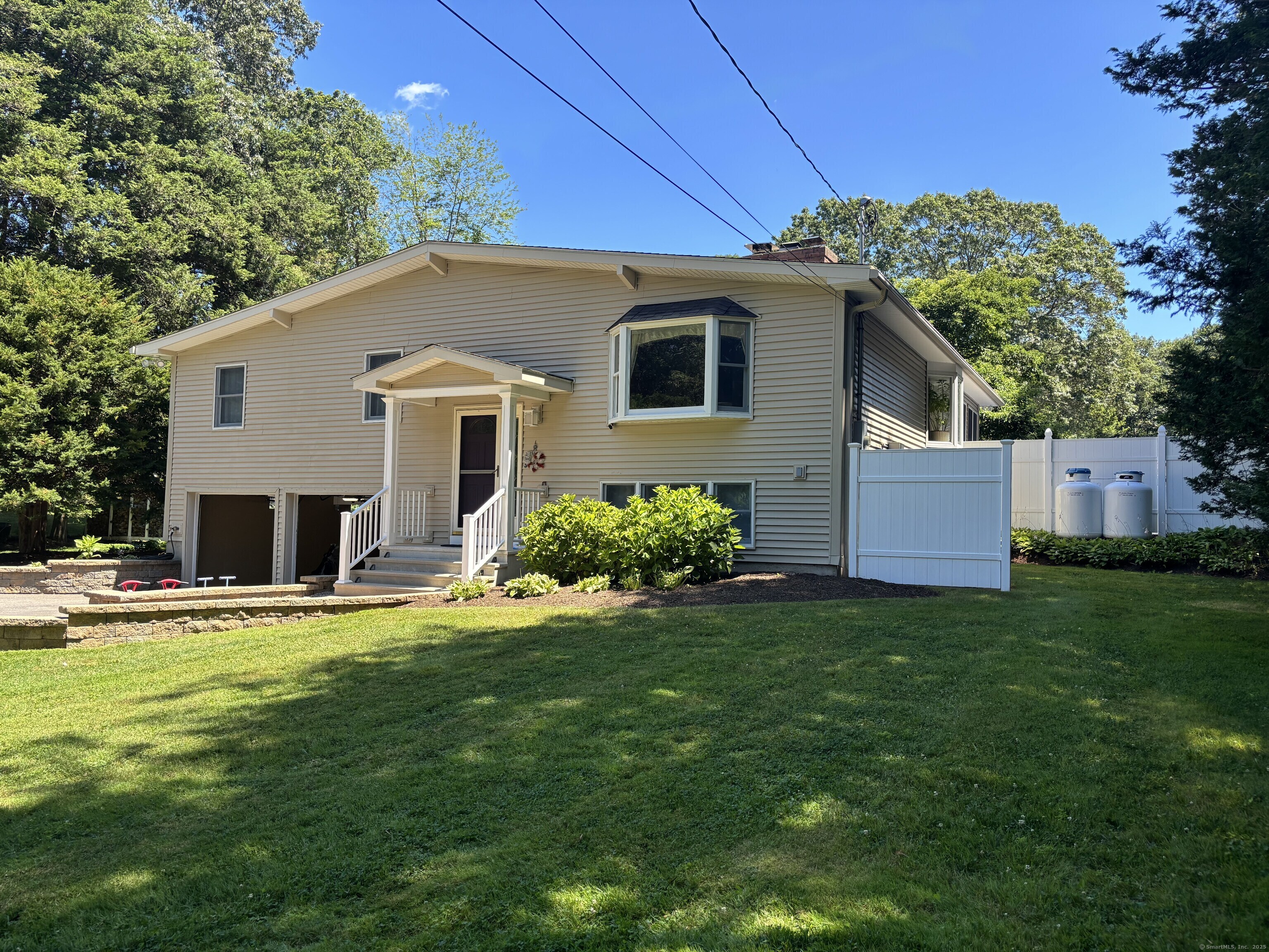 9 Lantern Lane  East Lyme CT 06357 photo