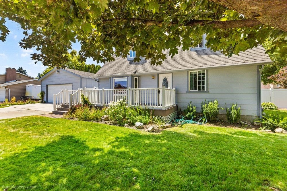 Property Photo:  4419 N Woodlawn Rd  WA 99216 