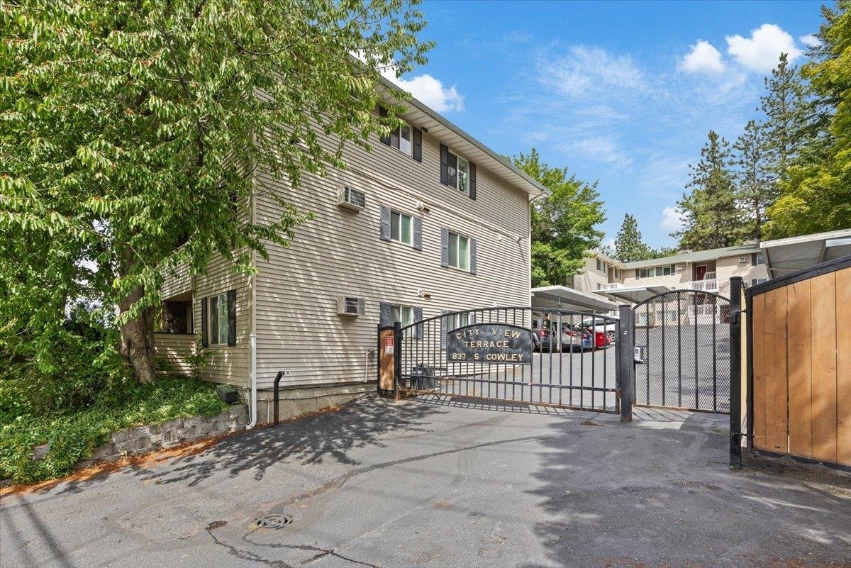 Property Photo: 837 S Cowley St 301 WA 99202