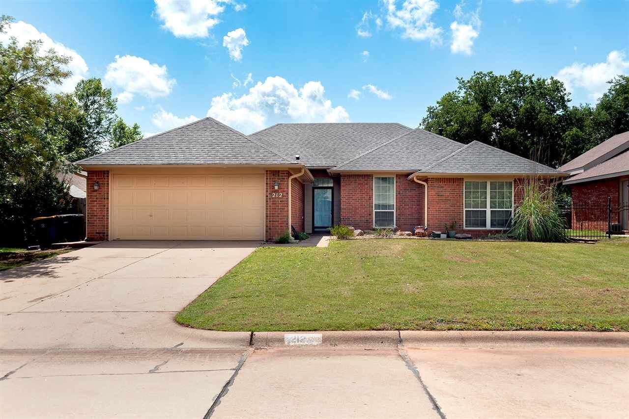 Property Photo: 212 S Abbey Lane OK 74074