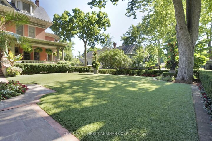 Photo de la propriété:  191 Cheapside Street  ON N6A 1Z9