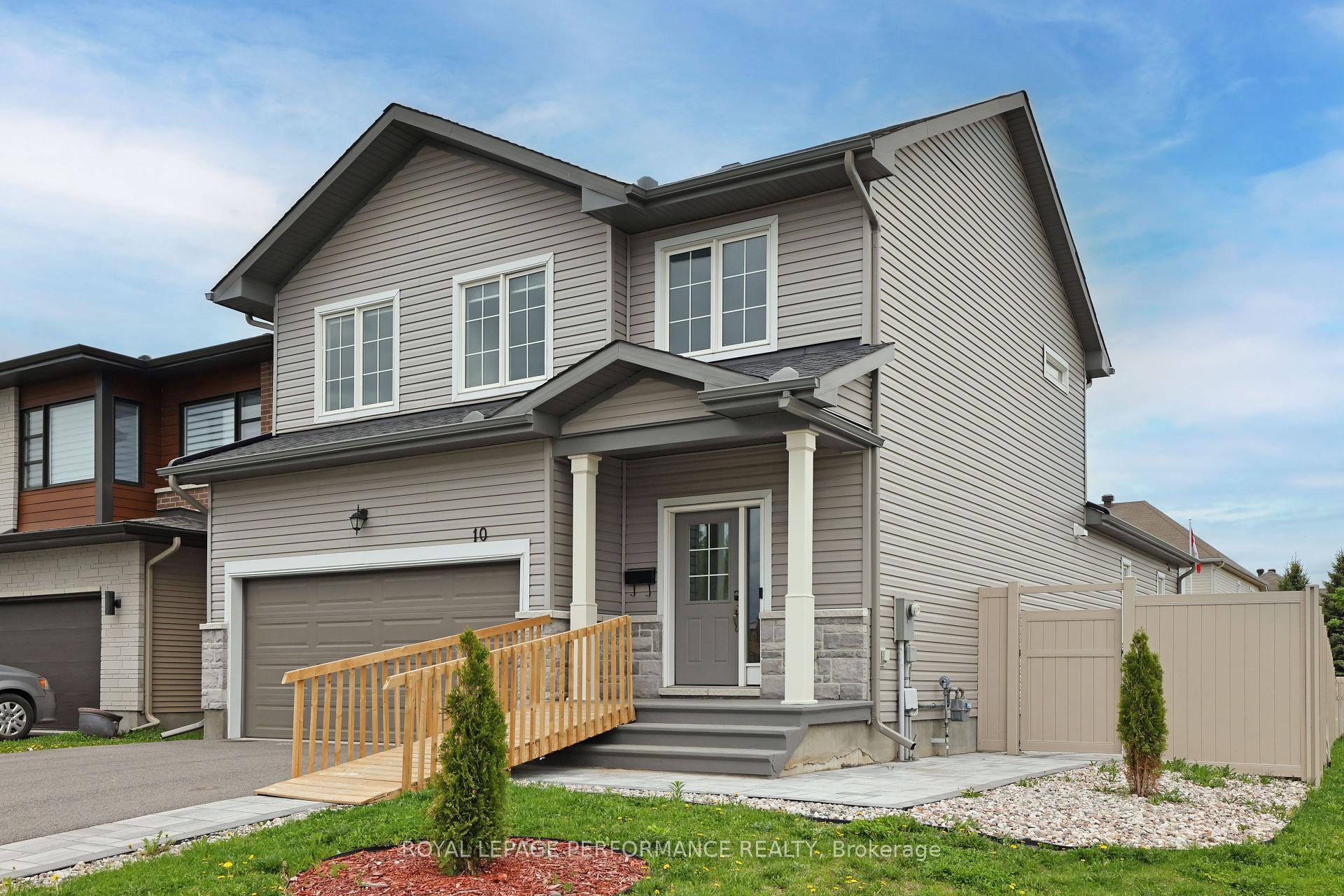 Property Photo:  10 Kinetic Way  ON K2J 0C9 