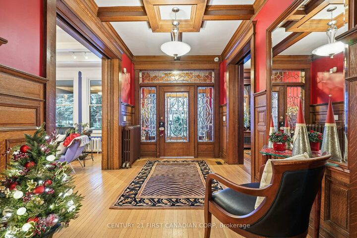 Property Photo:  191 Cheapside Street  ON N6A 1Z9 