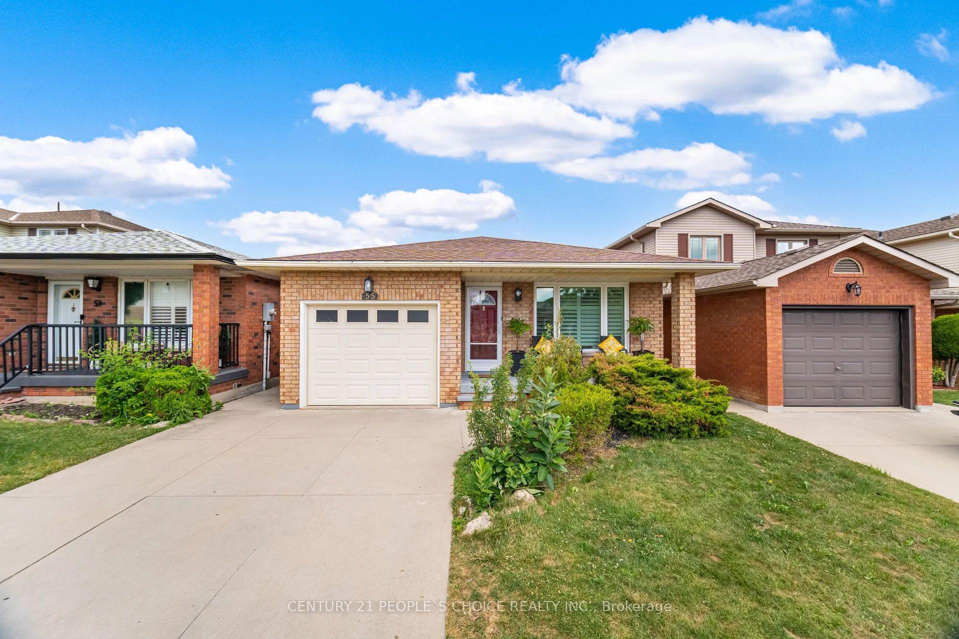 Photo de la propriété:  55 Vineberg Drive  ON L9B 2P6 