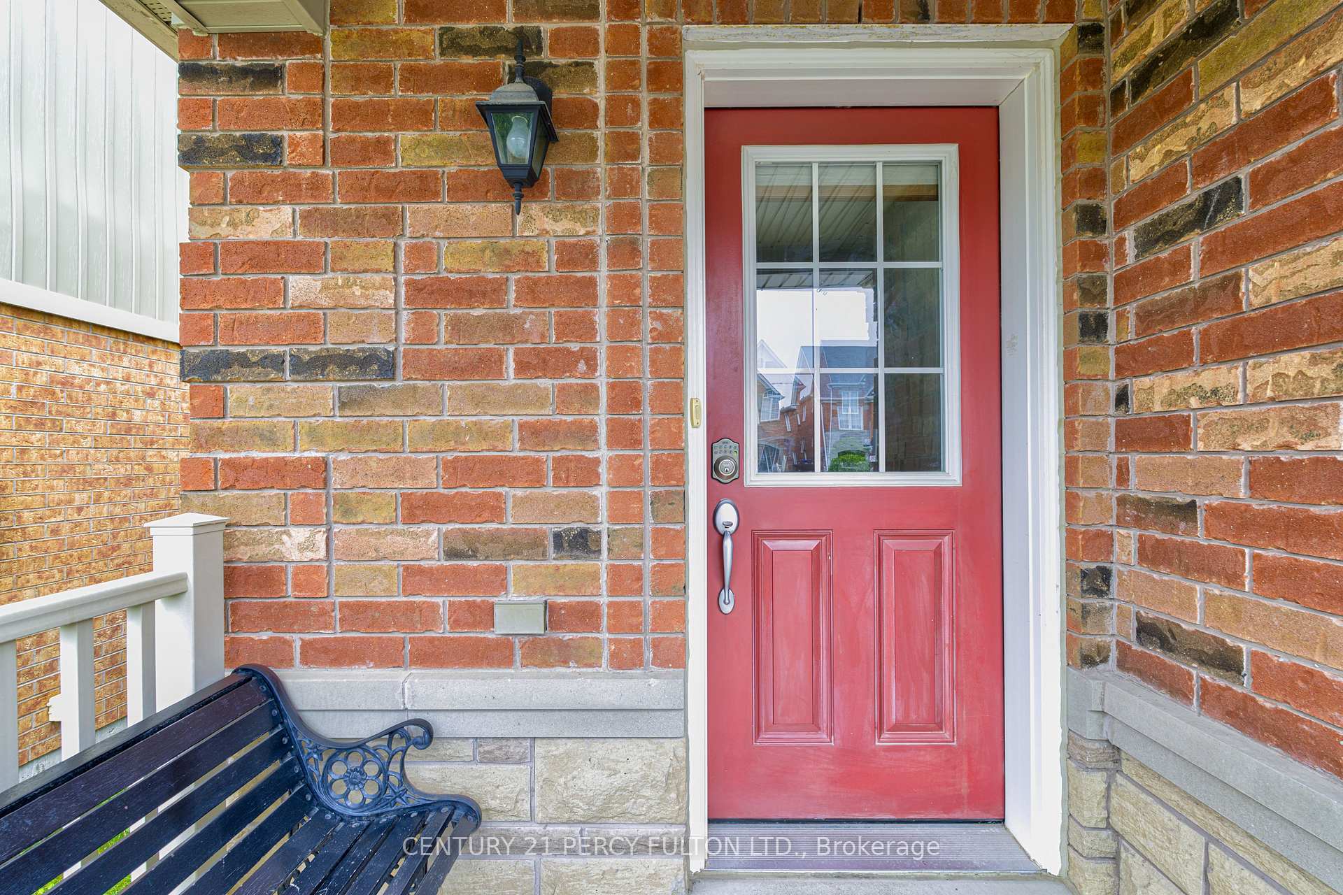 Photo de la propriété:  102 Russel Drive  ON L3Z 0M7 