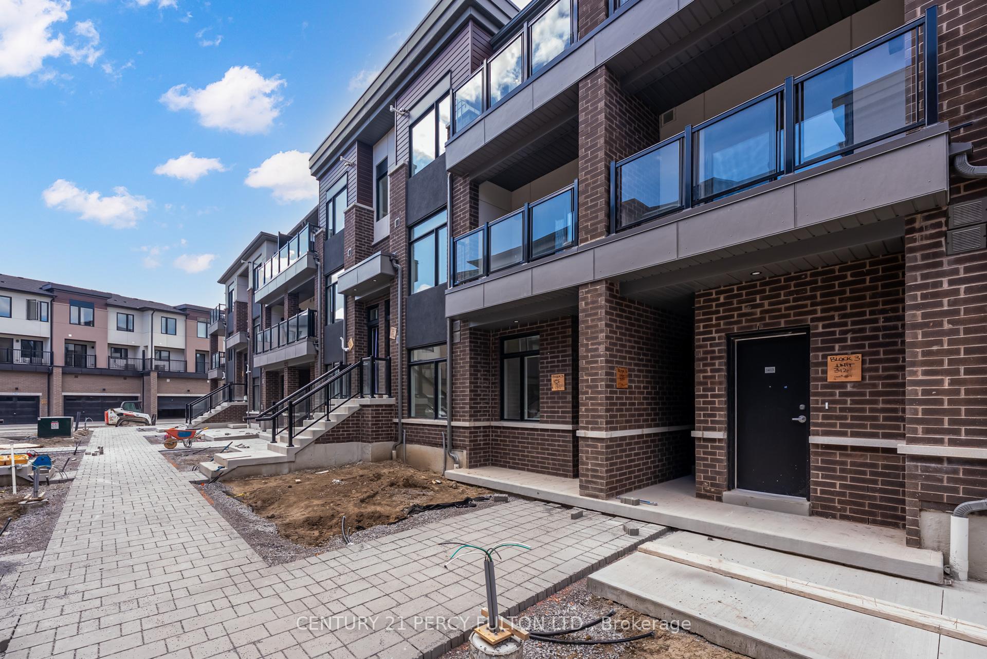 Photo de la propriété:  1695 Dersan Street 1410  ON L1X 0S9 