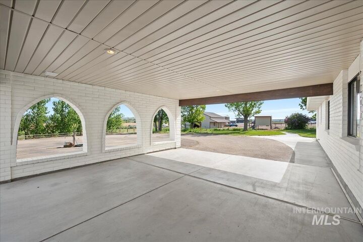 Property Photo:  4282 Hogg Rd  ID 83628 