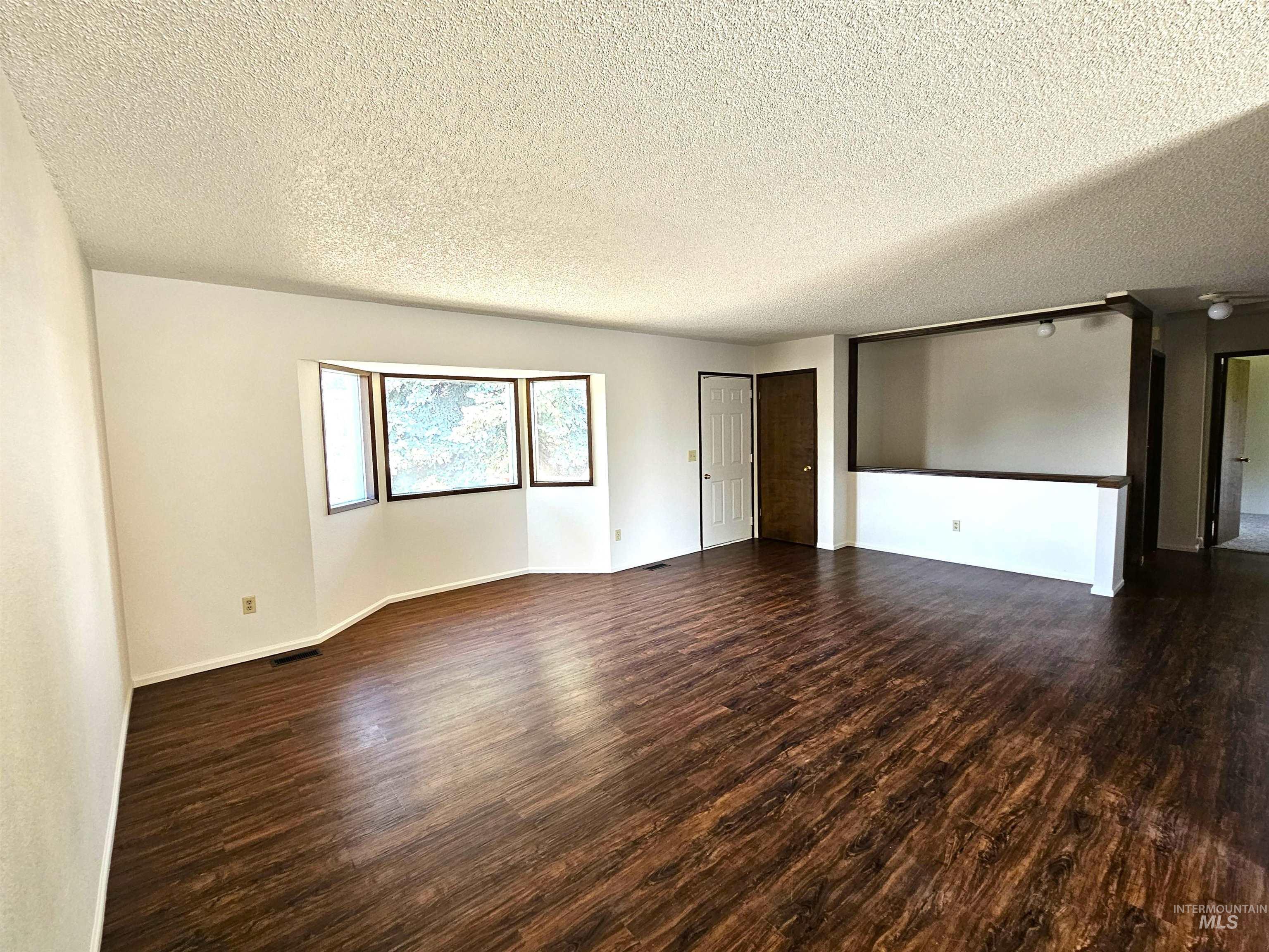 Property Photo:  1825 Cedar Ave.  ID 83501-4665 