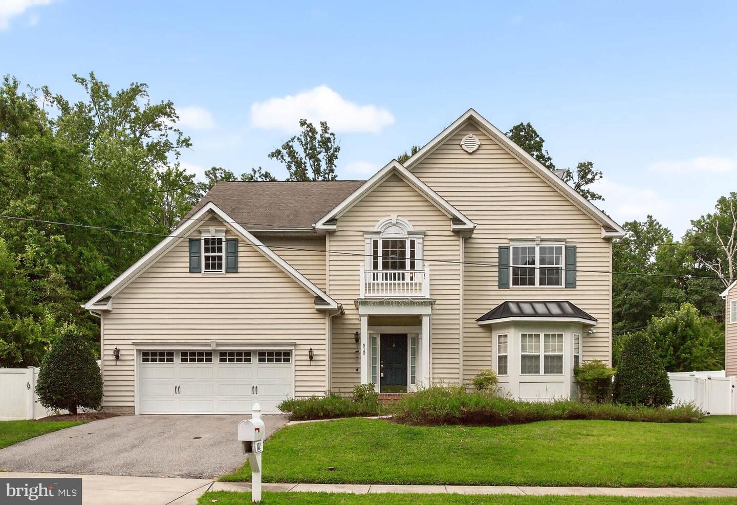 Property Photo:  812 Birch Run Terrace 8  MD 21146 
