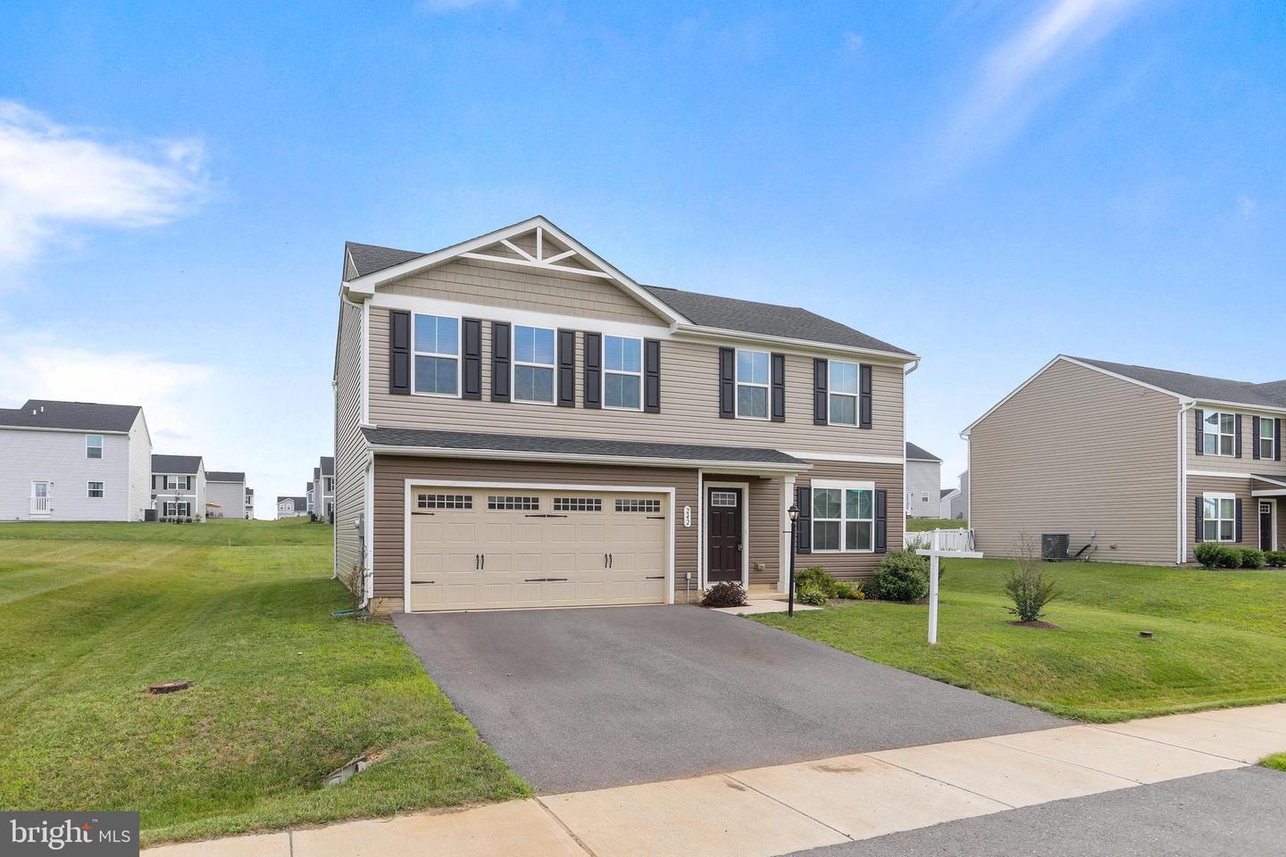 Property Photo: 242 Otero Ln WV 25427