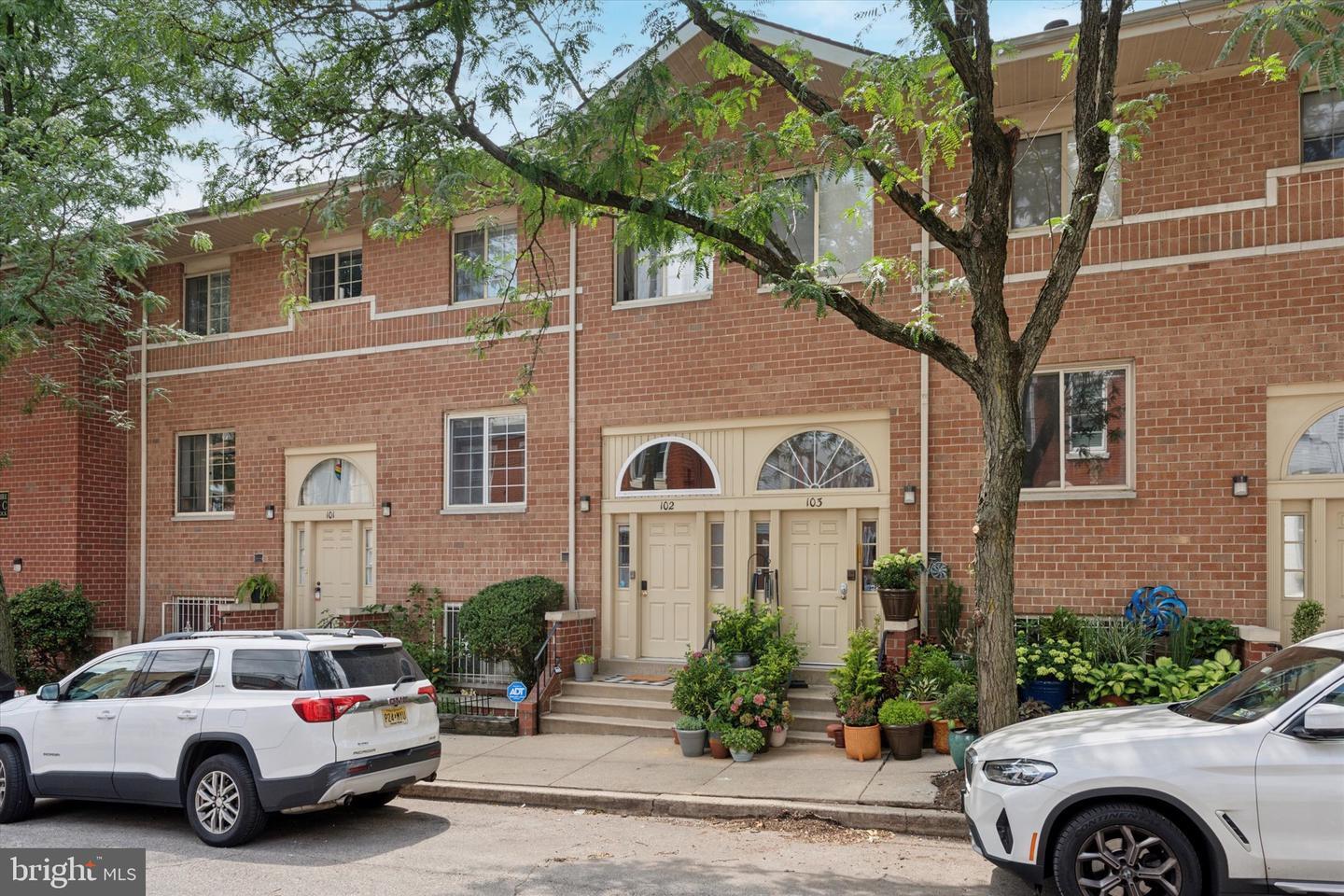 Property Photo: 700 N Pennock Street C102 PA 19130