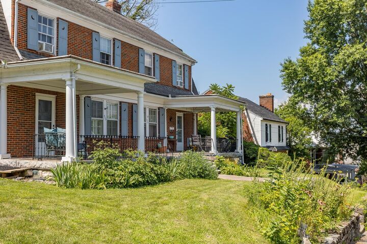 Property Photo:  355-357 Franklin St  VA 22801 