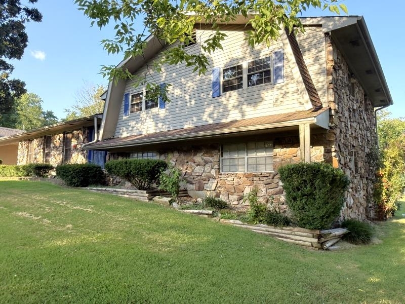 Property Photo: 1202 N Pratt AR 72455