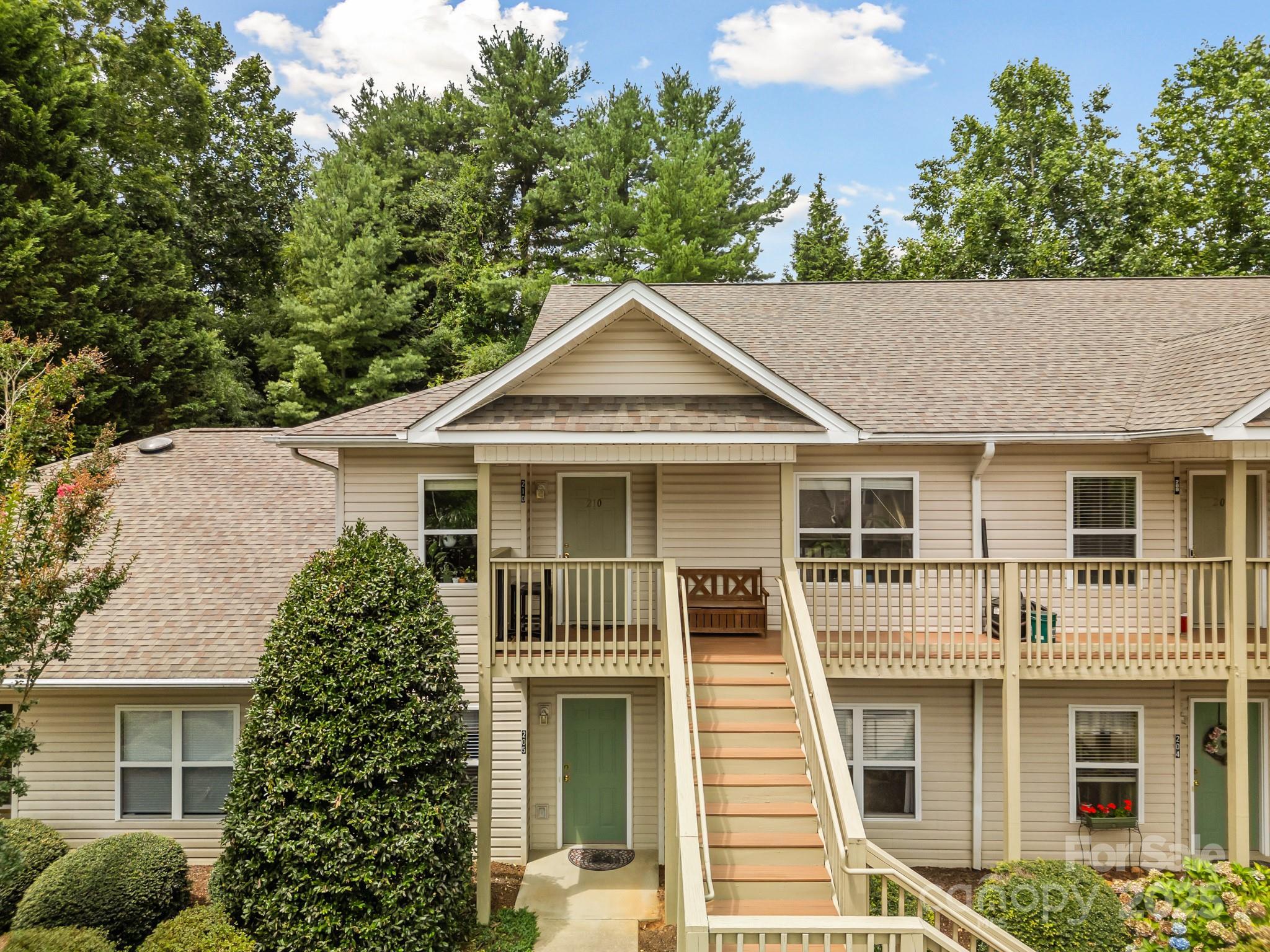 210 Carrington Place  Arden NC 28704 photo